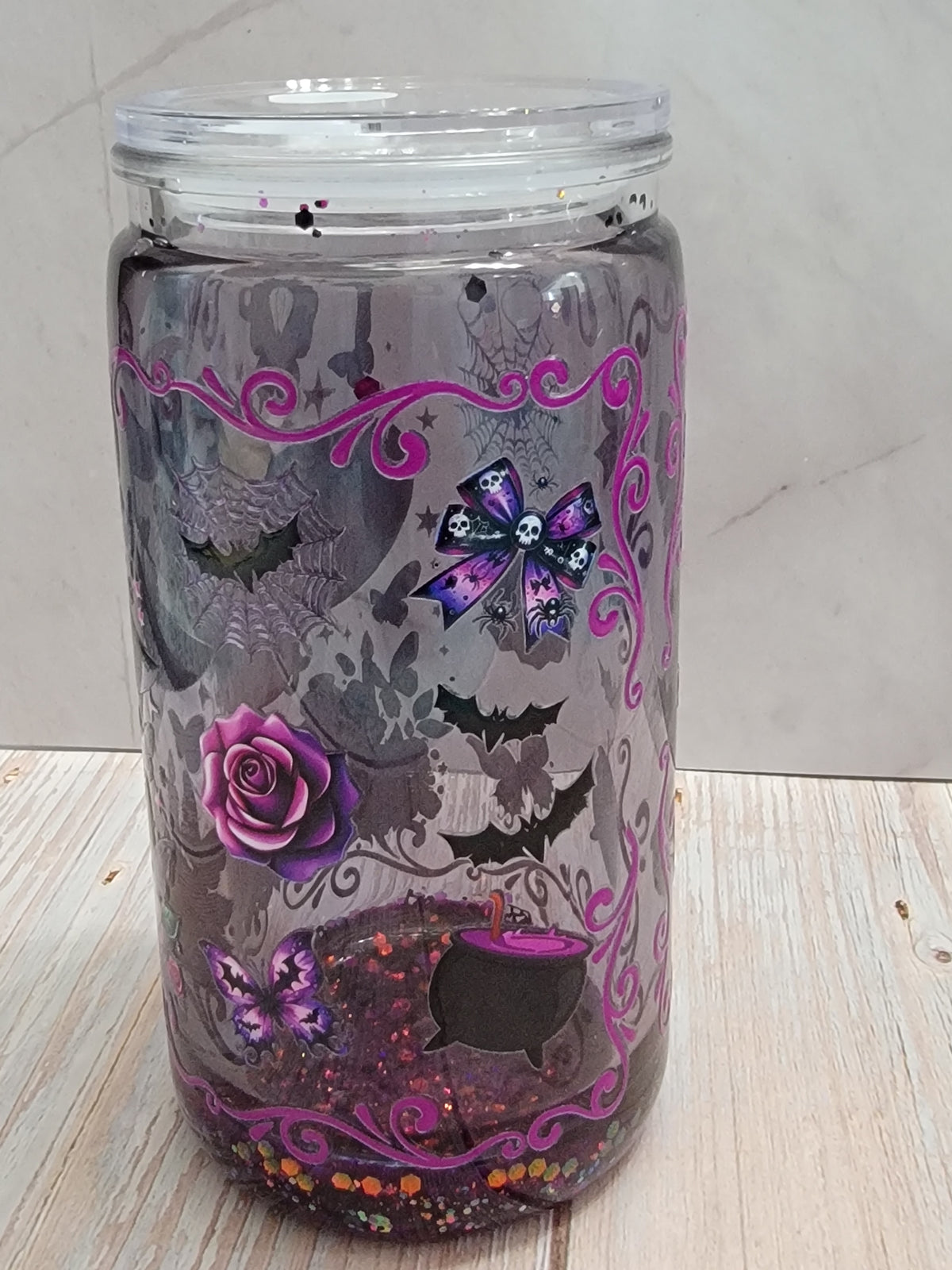 Midnight Magic Betty Boop Glitter Snowglobe Cup – 16 oz